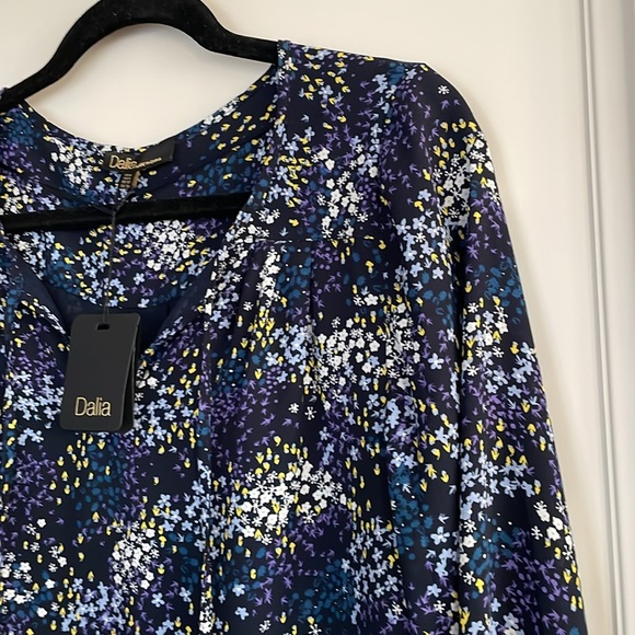 NWT Dalia - Ditsy Floral Dress - size US 6 - Picture 5 of 12